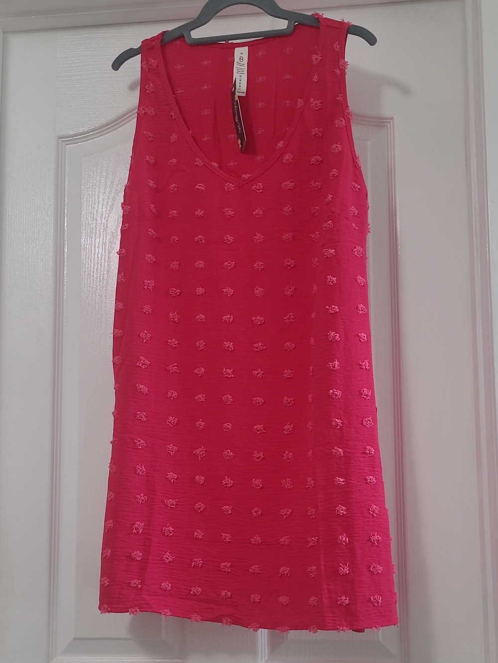 Blooming Jelly NWT Sleeveless Swim/Beach Cover